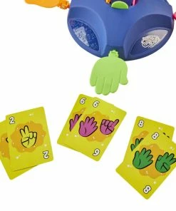 Hasbro Hands Down Game, Fast-Paced Hand-Slapping Kids Game - English Edition -Toys R US 34CAC85D 6