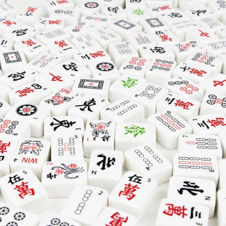 SPIN MASTER Mah Jong Classic Strategy Game 4 SPIN MASTER Mah Jong Classic Strategy Game - Image 4
