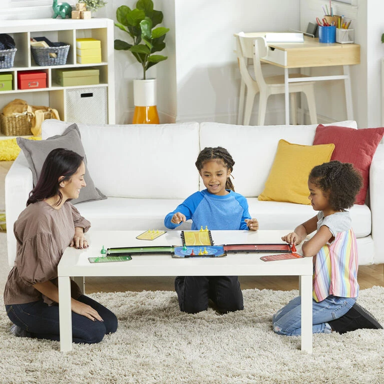 Hasbro Sorry! Sliders Board Game - English Edition 5 Hasbro Sorry! Sliders Board Game - English Edition - Image 5